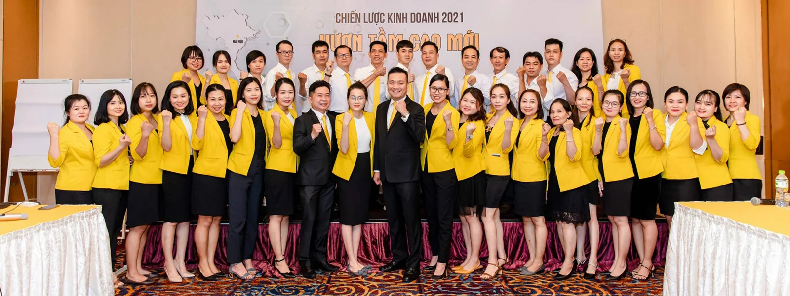 SƯ TỬ VÀNG