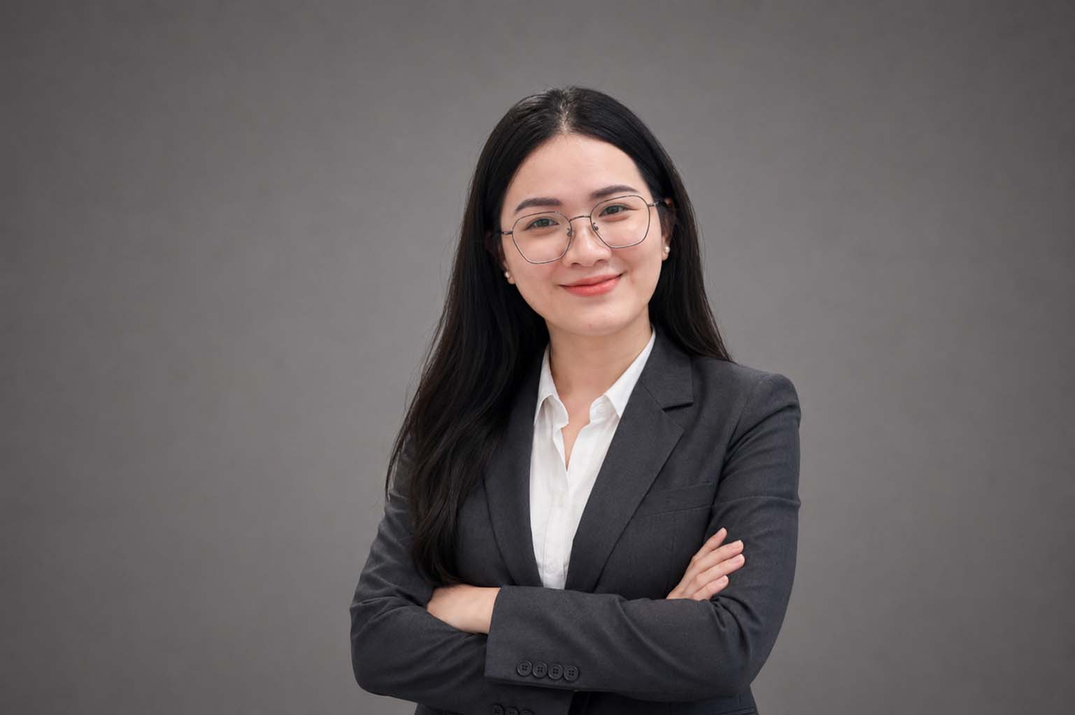 SƯ TỬ VÀNG SƯ TỬ VÀNG